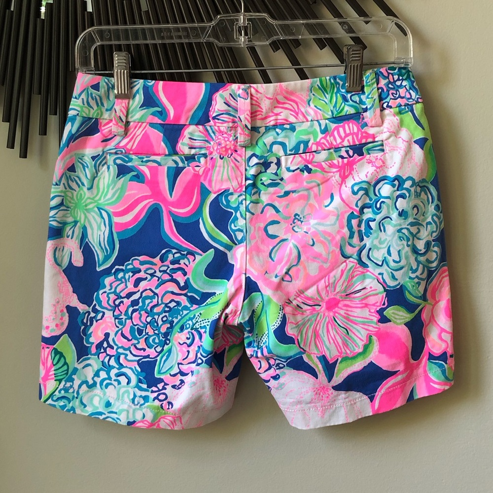 Lilly Pulitzer Bermuda Shorts NWT - Picture 4 of 7